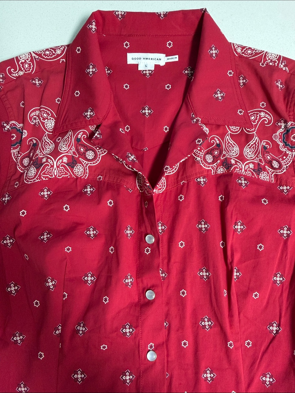 Good American Red Dolly Tailored Poplin Western-Print Snap Button Down Shirt - Picture 3 of 8